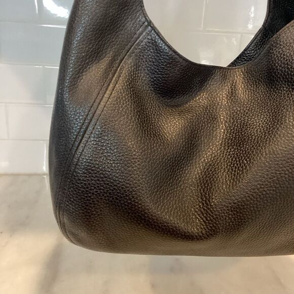 Michael Kors Fulton Pebbled Leather Slouchy Shoulder Bag EUC - Picture 4 of 15